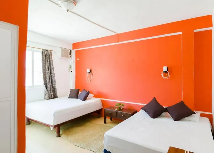 Weary Traveler Hostal *