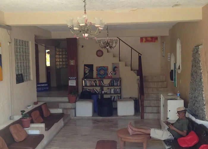 Weary Traveler Hostal *